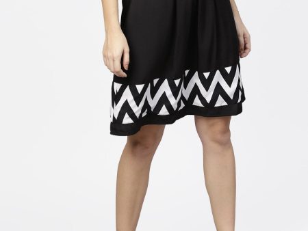 NOZ2TOZ Black & White Printed Flared Skirt With Button Hot on Sale